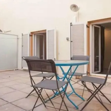 Avec Grande Terrasse A Apartment Cannes